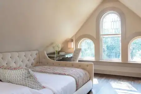 Stonehurst Place Bed & Breakfast - 57