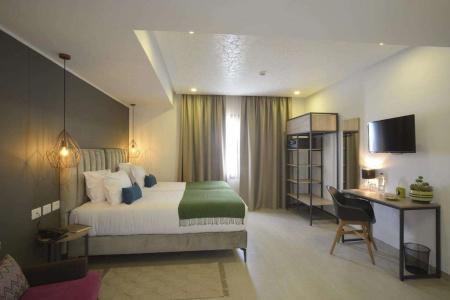 Maia Suites - 24