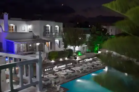 Zoumis Residence - 10
