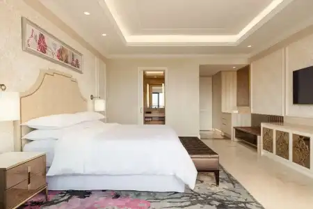 Sheraton Grand Danang Beach Resort & Spa - 60