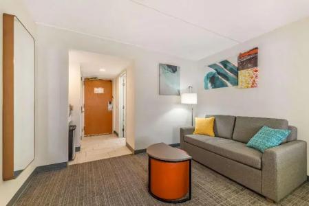 Comfort Inn & Suites Madison East Interstate I-90 - 51