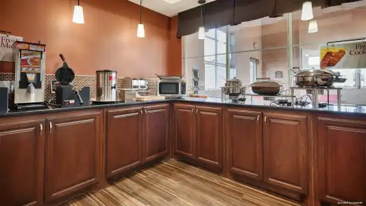 Baymont by Wyndham Lubbock - 18