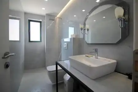 Olympia - 7