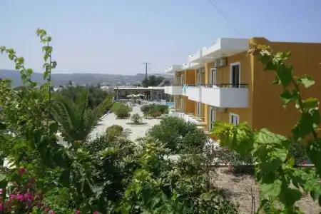Manolis Studios - 0