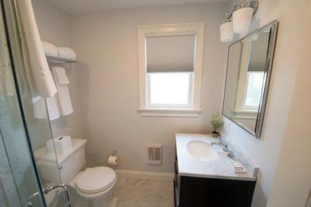 Serenity Inn Newport - 59