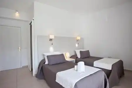 Salino Port Soller - Adults Only +16 - 93