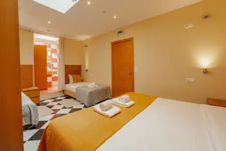 DownTown Guest House - 19