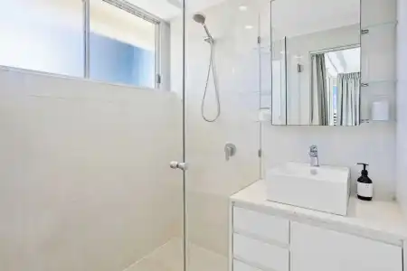 Baronnet Apartments - 115