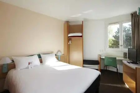 ibis Chartres Ouest Luce - 43