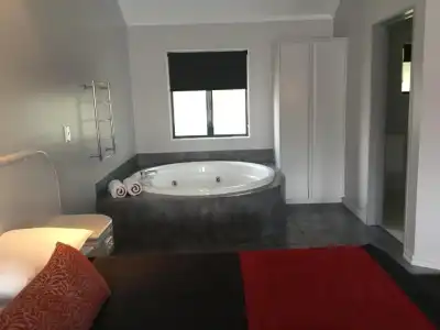 Aubyn Court Spa Motel - 28