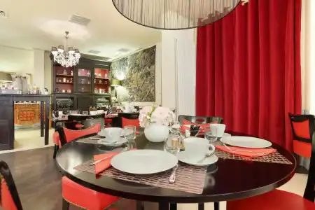 Trianon Rive Gauche - 24