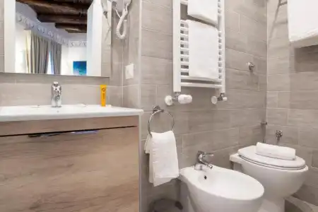 Morelli Suite - 5