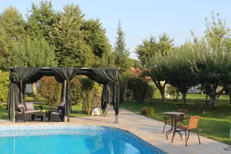 Galeria In The Garden - 19