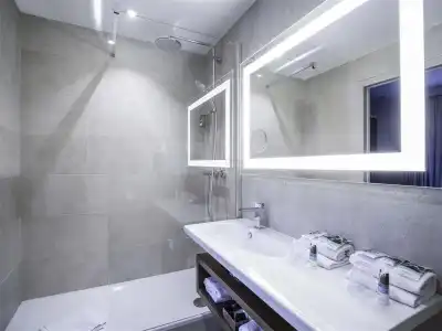 Mercure Rennes Place Bretagne - 9
