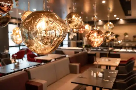 PLAZA Premium - 36