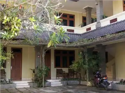 Puri Bunga Inn - 0