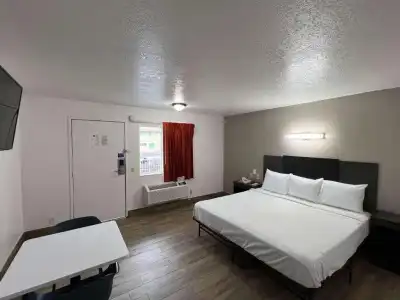 Motel 6 Orange, CA - Anaheim - 14