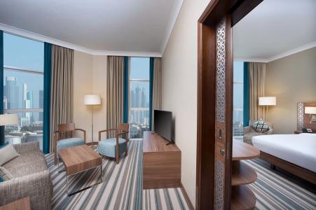 Hilton Garden Inn Dubai Jumeirah - 10