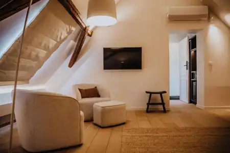 B&B Anna's - 12