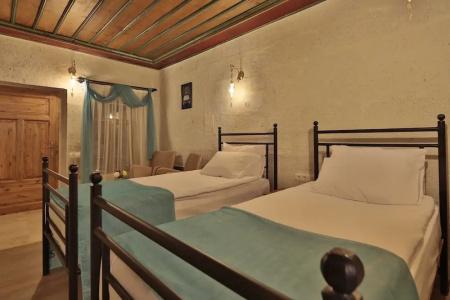 Jacob's Cave Suites - 123