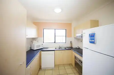 Bella Mare Beachside Apartments - 19