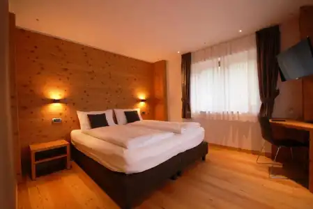 Astoria - 1
