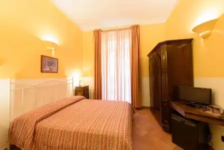 The Lux Napoli Mergellina - 4