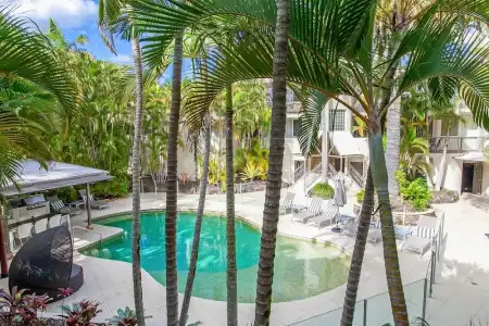 Noosa Tropicana - 218