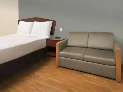 WoodSpring Suites Topeka - 6