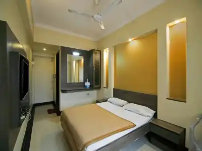 Royal Regency Lodge - 43