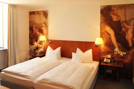 Schloss Eckberg - 49