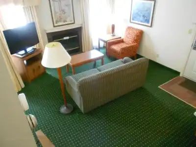 Hawthorn Extended Stay by Wyndham Green Bay - 22