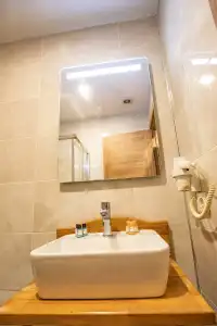 La Pazza Suites - 8