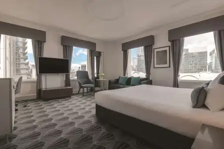 The Savoy on Little Collins Melbourne - 6