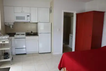 Luxury Home Villa D' Amore Southern Florida Paradise Sleeps 10 5 Bedroom Villa by RedAwning - 15