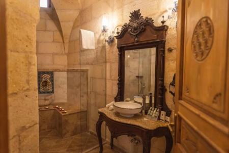 Solo Cave Suites - 171