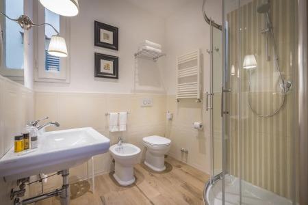 Ungherese Small Luxury - 36