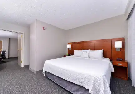 Courtyard Marriott Laredo - 5