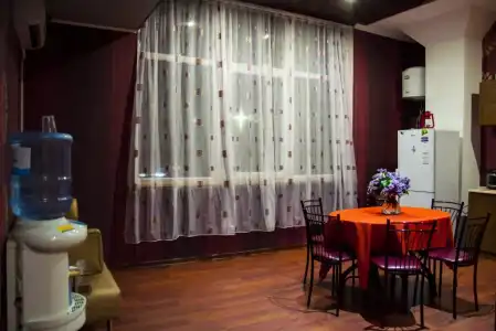Greek - Hostel - 7