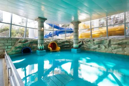 The Week & Resort - 13