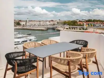 Maisons du Monde Hôtel & Suites - La Rochelle Vieux Port - 130