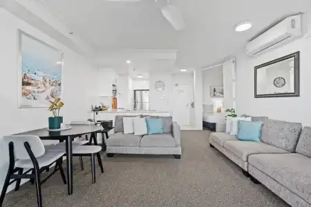 Crystal Bay on the Broadwater - 278