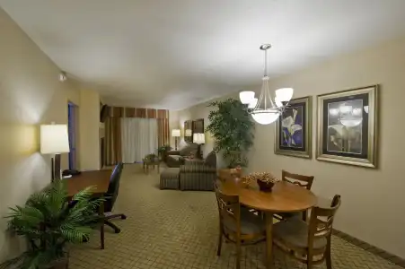 Holiday Inn Purdue - Fort Wayne by IHG - 8
