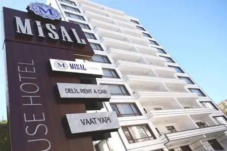 Misal House - 0