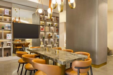 Billionaire Ramada Plaza by Wyndham Batumi - 36