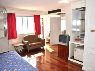 Highfive Guest House - 6