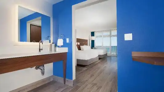 Holiday Inn Express & Suites Panama City Beach - Beachfront by IHG - 74