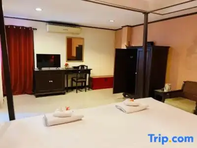 Na Thapae - 84