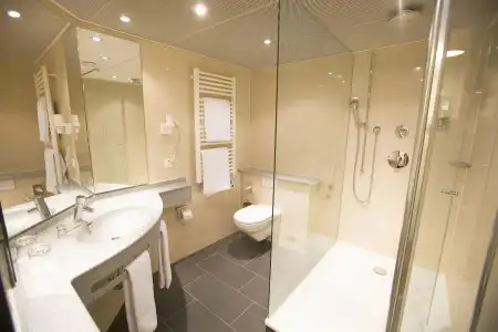 Ramada by Wyndham Baden du Parc - 9