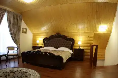 Alexandrovskaya Sloboda - 78